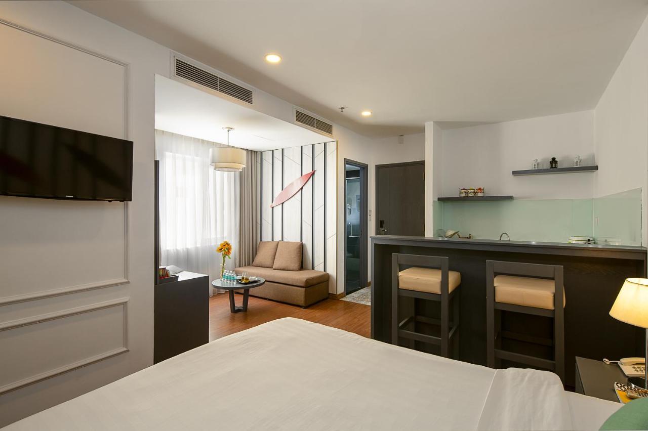 Le House Boutique Hotel - 100M To The Beach Дананг Екстериор снимка